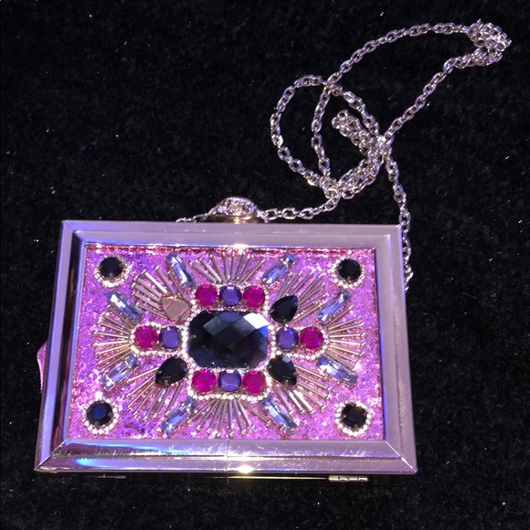 Cute clutch from ALDO. - Picture 2 of 4